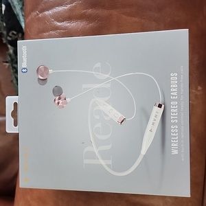 Wireless earbuds new in box